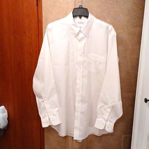 Brooks Brothers men's dress shirt